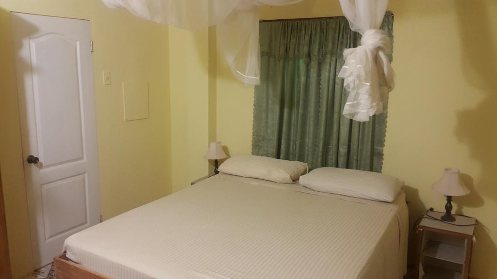 Lillibets Aparthotel Castara Екстериор снимка
