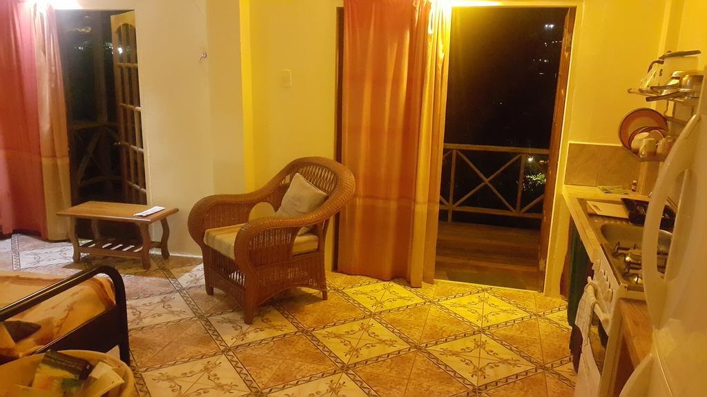 Lillibets Aparthotel Castara Екстериор снимка